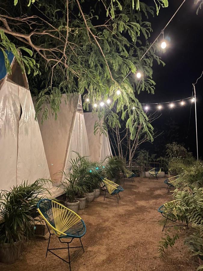 Hotel Glamping Tepeyollotl Troncones Esterno foto