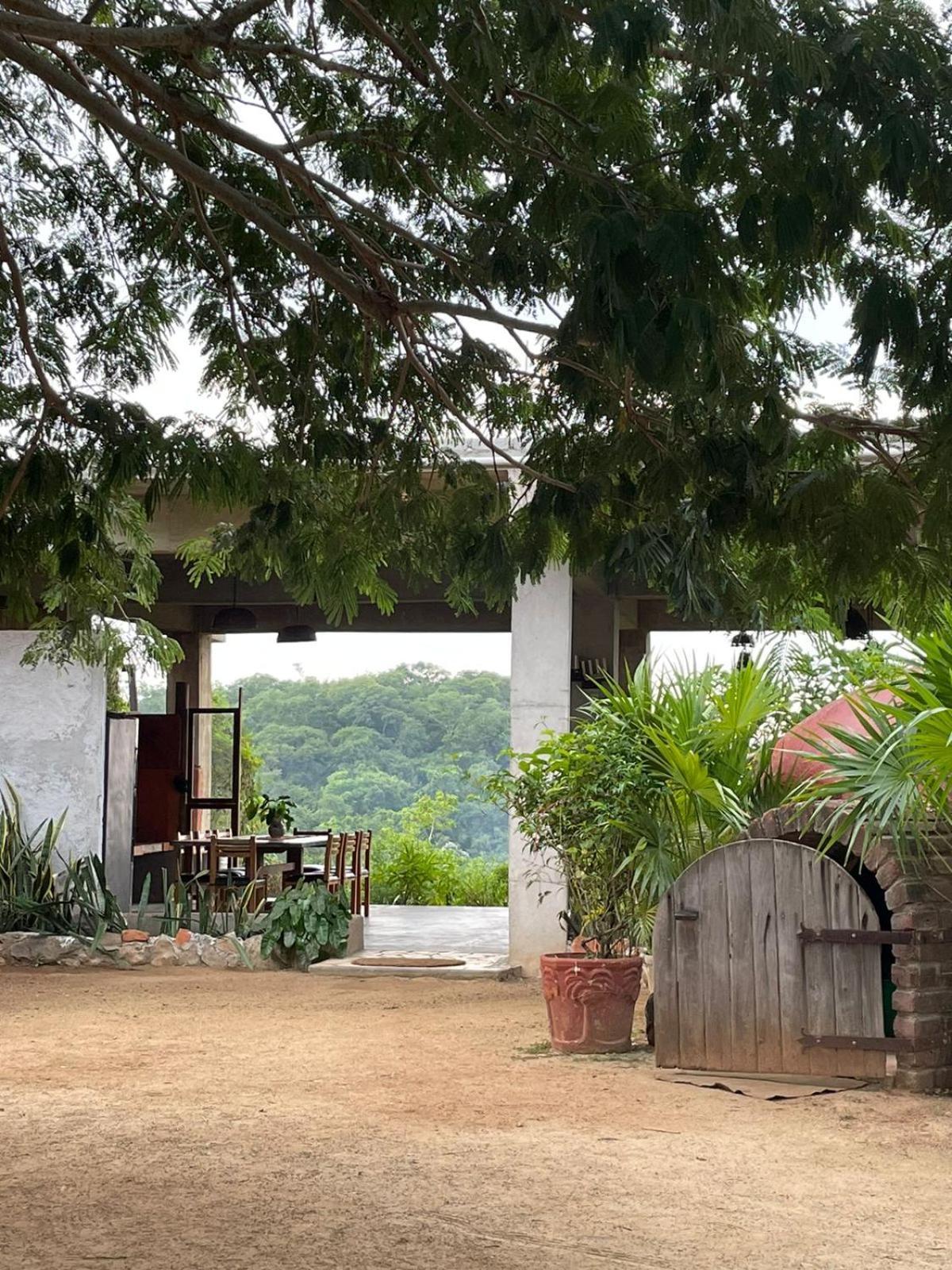 Hotel Glamping Tepeyollotl Troncones Esterno foto